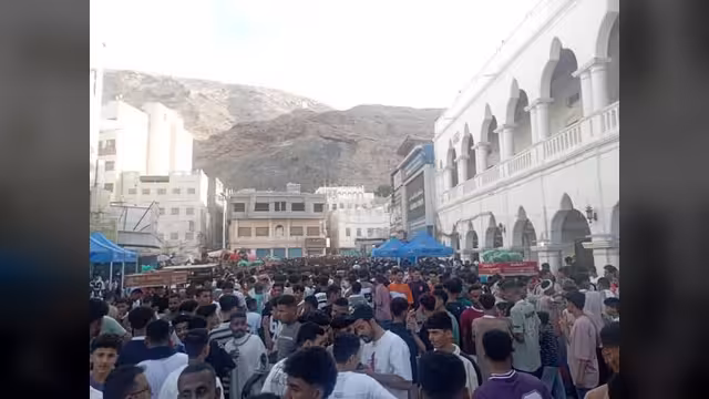 المكلا بين المعاناة ومهرجانات الباخمري