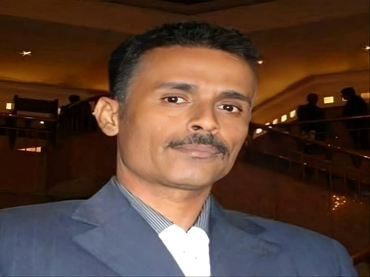نقابة الصحفيين اليمنيين تديز اعتقال الصحفي عوض كشميم وتطالب بالإفراج عنه