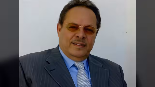 الرئيس علي ناصر يوجه بيانًا بشأن مستجدات الأوضاع في حضرموت