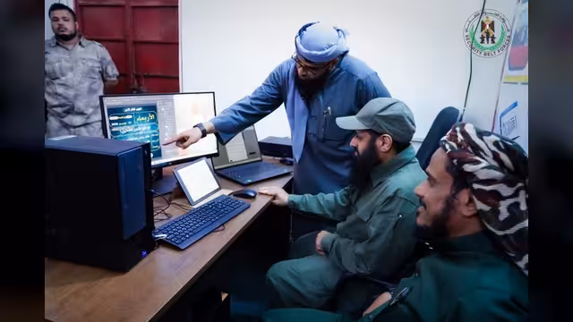 أجهزة موازية تحكم عدن.. شراكة في الحكومة وسلطة منفردة على الأرض