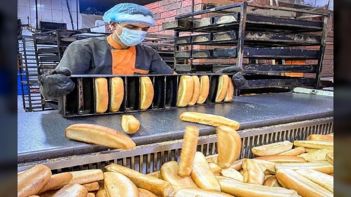 أزمة "الروتي" تشتعل في عدن: المخابز تغلق أبوابها والأسعار ترتفع