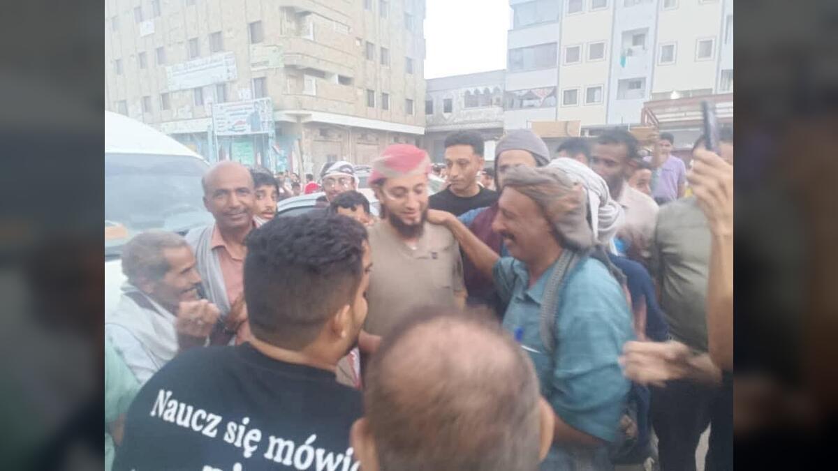 عدن: الإفراج عن الشيخ الكازمي والمحرمي يوجّه بالتحقيق