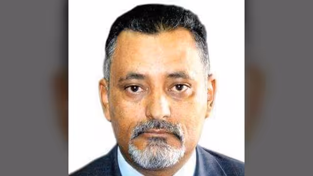 عارف الدوش