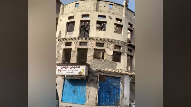 عن شرفة القرشي التي أطل منها على عالم مستأنس