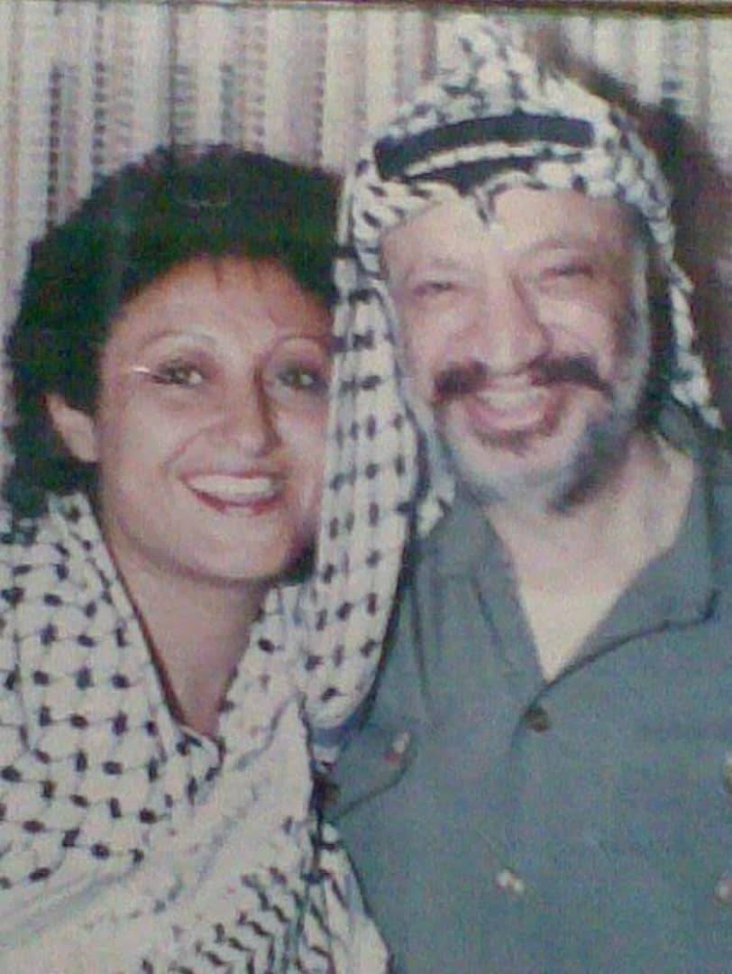 فائقة السيد والرئيس الفلسطيني الراحل ياسر عرفات