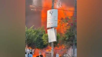 تعز.. حريق هائل يلتهم سوق تجاري في الحوبان