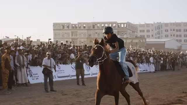 انطلاق مهرجان الفروسية في مأرب