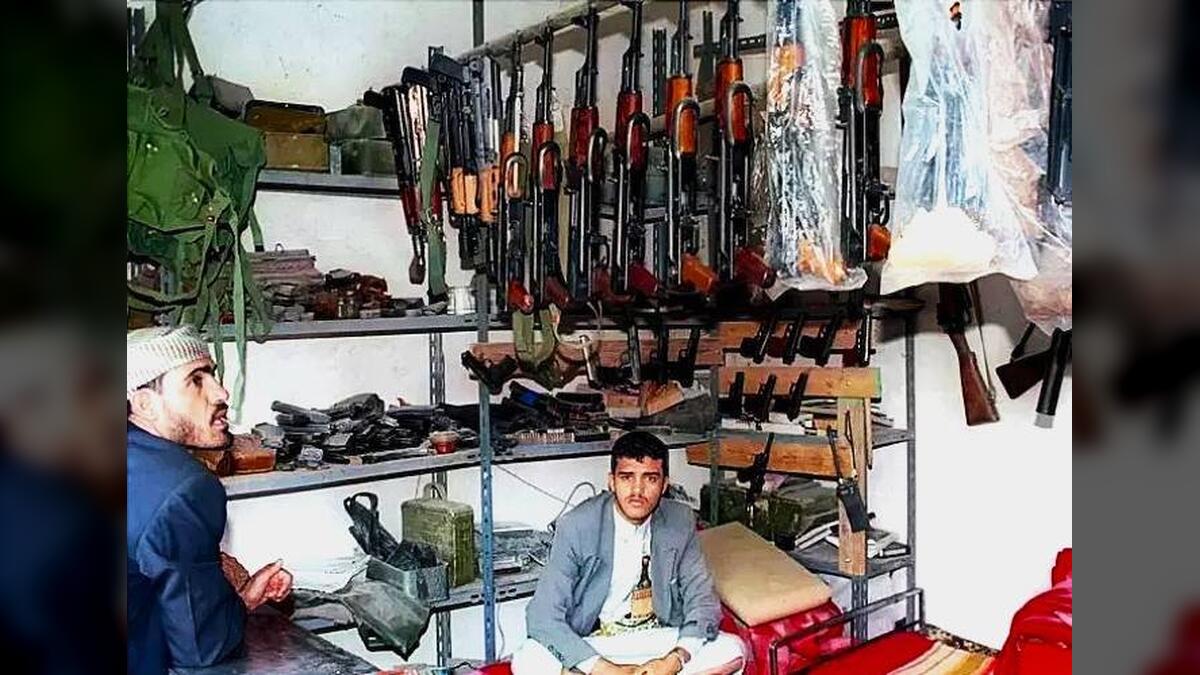 صنعاء: تراجع الطلب على الأسلحة الخفيفة مع توقف المعارك وتدهور الاقتصاد