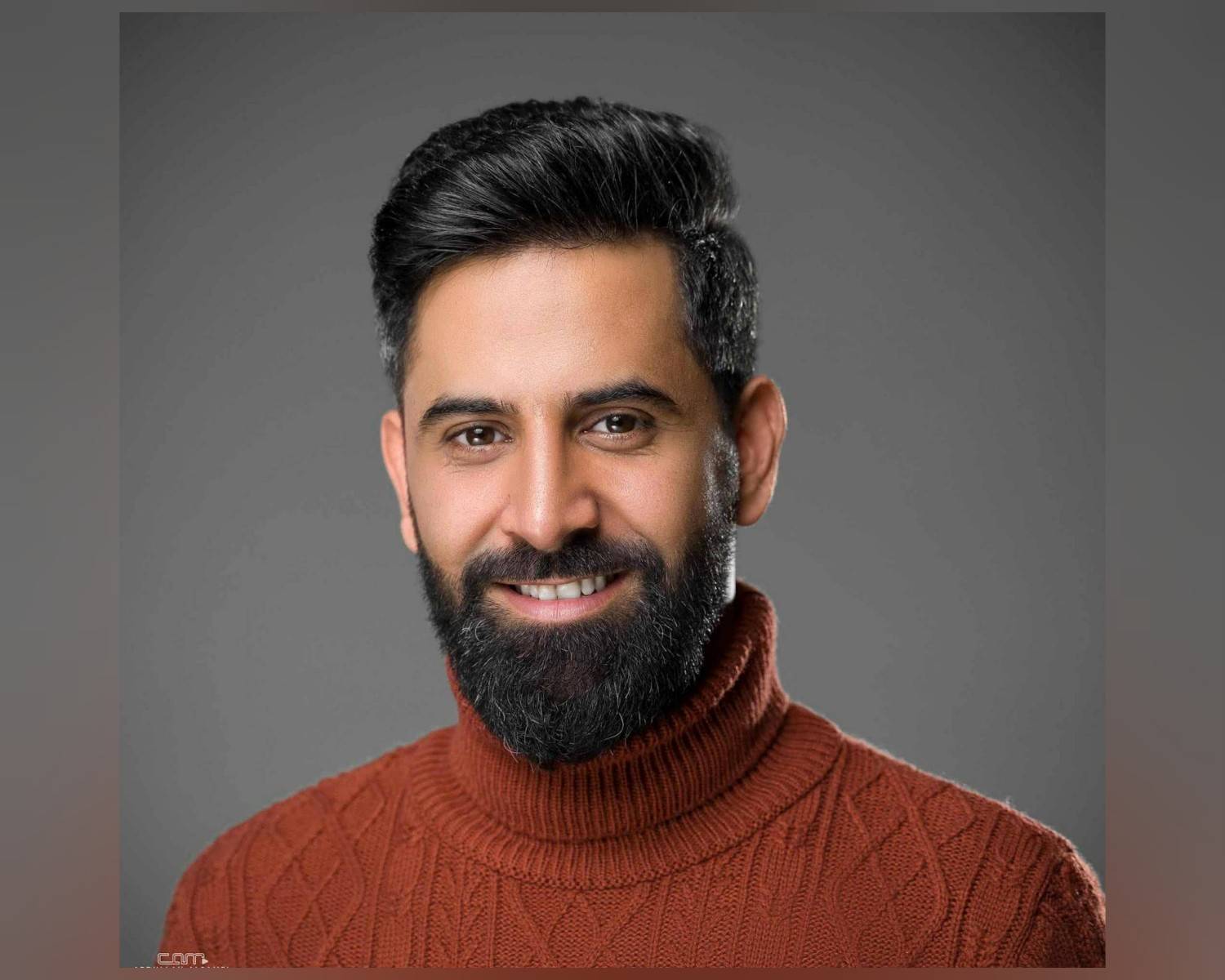 الصباري لـ«النداء»: ألحاني تولد دون آلة موسيقية.. ومصدرها الإحساس الفطري