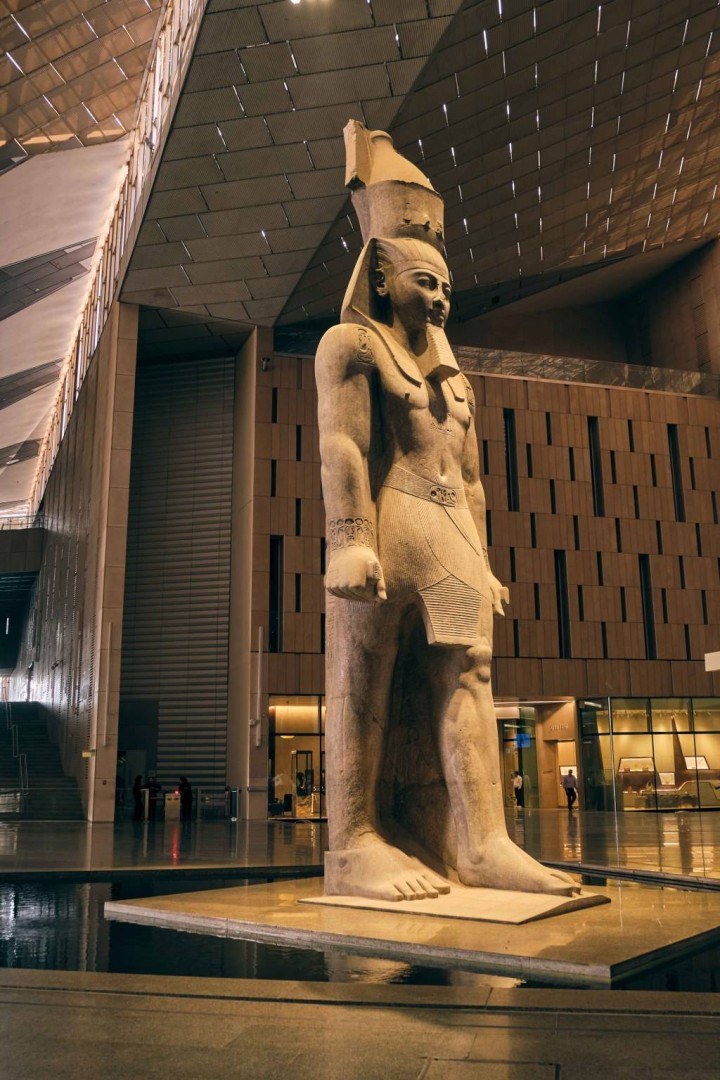 رمسيس الثاني داخل المتحف المصري الكبير