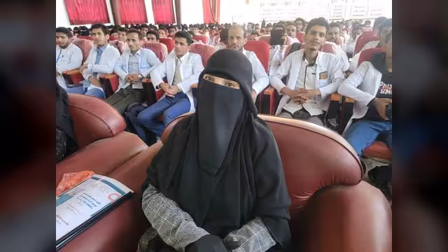 "نجود السنباني"... من التربية إلى رعاية مرضى السرطان