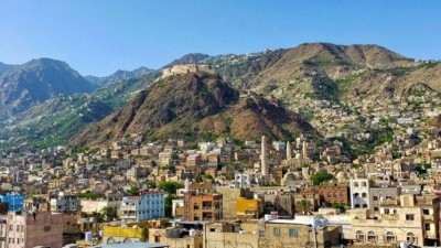 الحديدة: قيادي حوثي يقتل مواطناً أمام أسرته