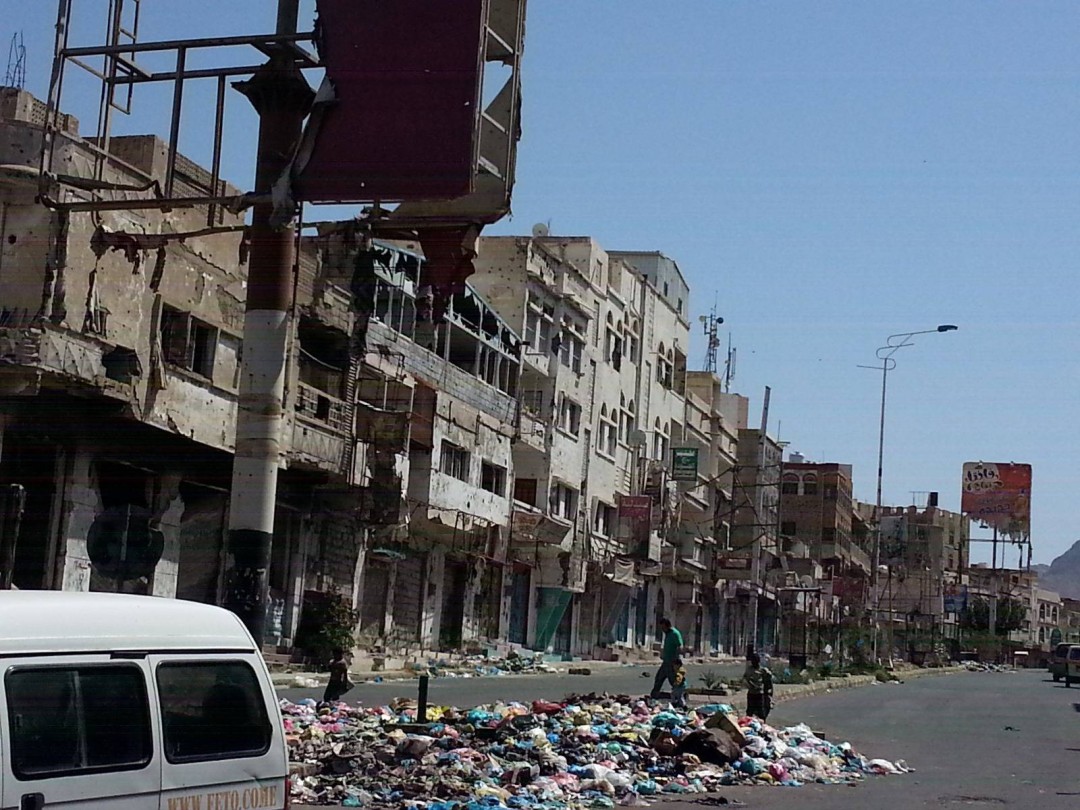 احد الشوارع في تعز احد الشوارع في تعز