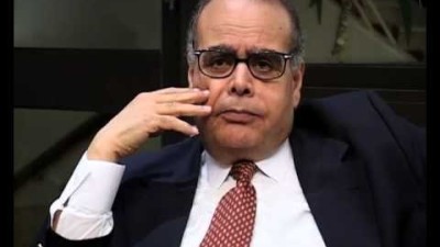 نصر حامد أبو زيد.. المسافة الحرجة بين النقد والقداسة