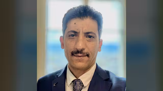 عمر منصر