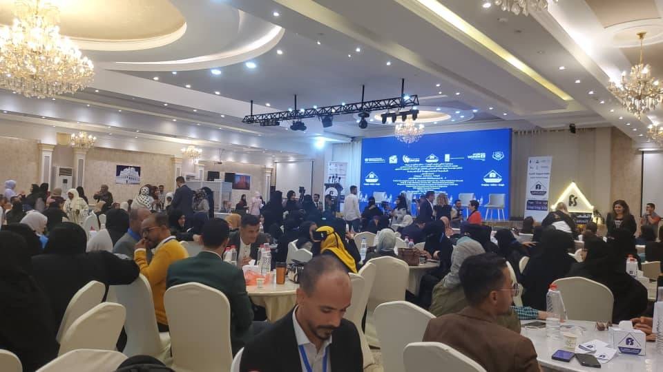 عدن: القمة النسوية الثامنة تحوّل مطالب النساء إلى أجندة ضغط على صُنّاع القرار