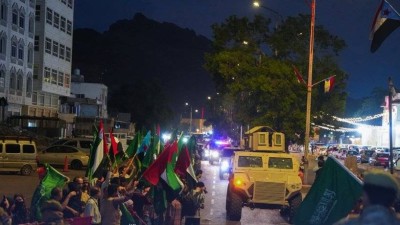 وفد عسكري سعودي-إماراتي في عدن لاحتواء التوتر في حضرموت والمهرة