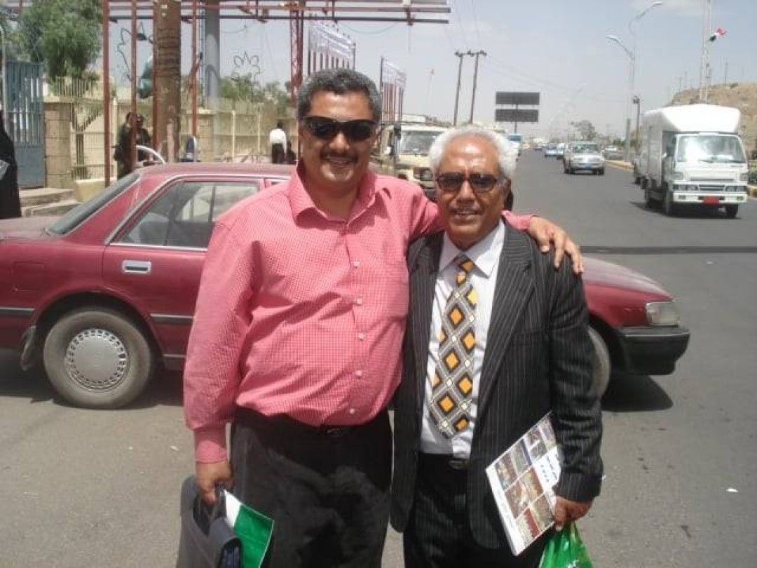 الكاتب مع د. الصريمي  2008