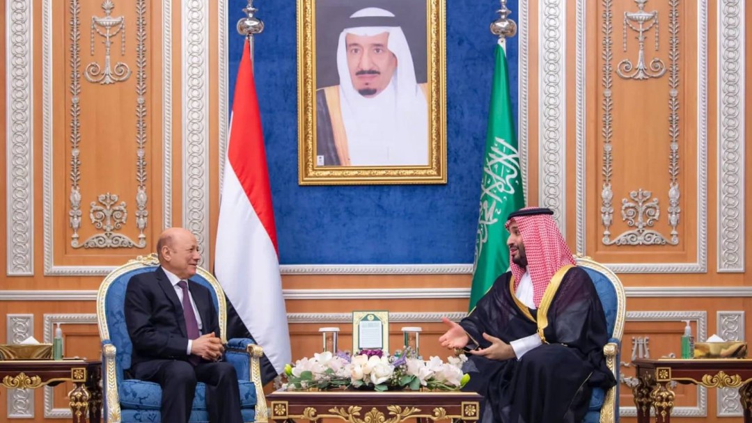 السعودية ترحب بطلب العليمي عقد مؤتمر شامل في الرياض يجمع كافة المكونات الجنوبية