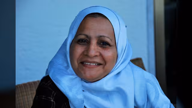 نور باعباد.. مسيرة نضال هادئة في الإعلام وحقوق المرأة