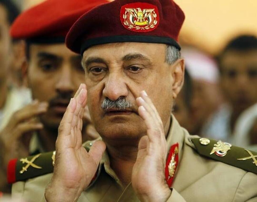 وزير الدفاع محمد ناصر