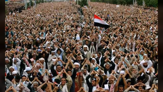 هل تسببت ثورة 11 فبراير بخراب اليمن؟