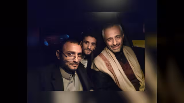 الحوثيون يفرجون عن الصحفي محمد المياحي بعد أكثر من عام ونصف على اعتقاله