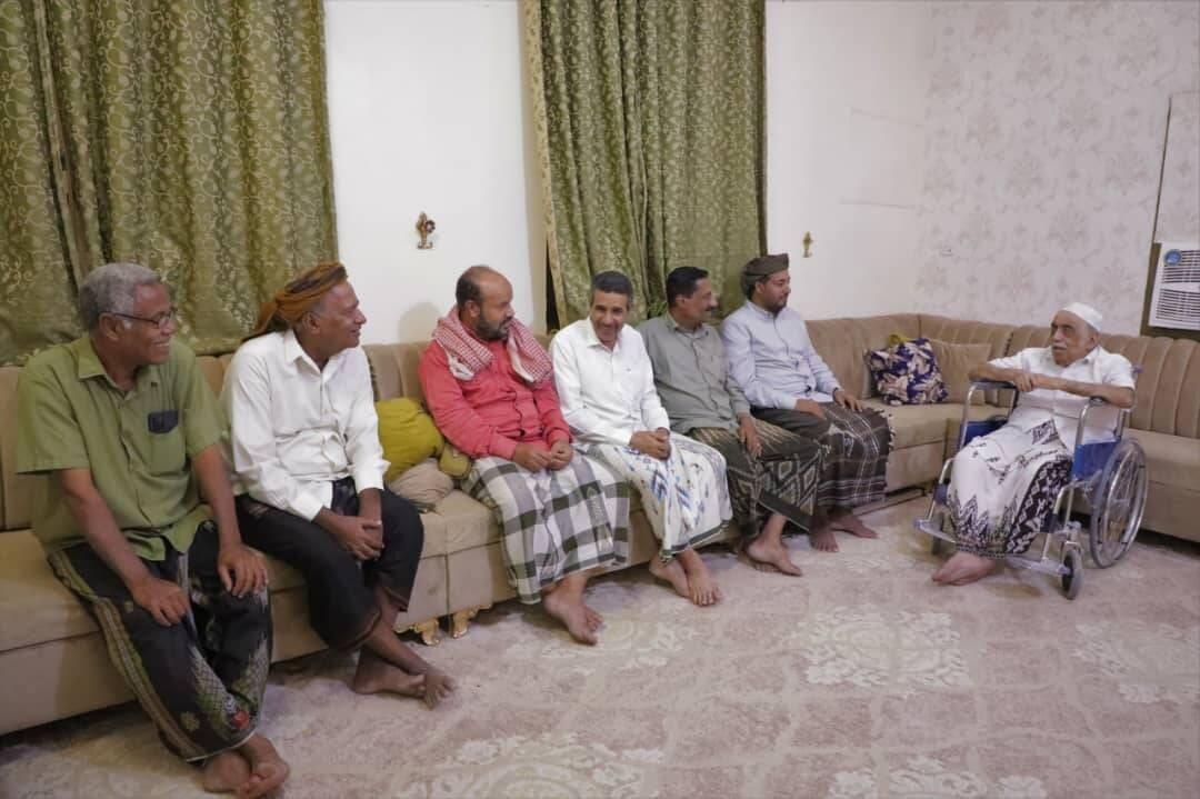 كمال سالم وزوراه 