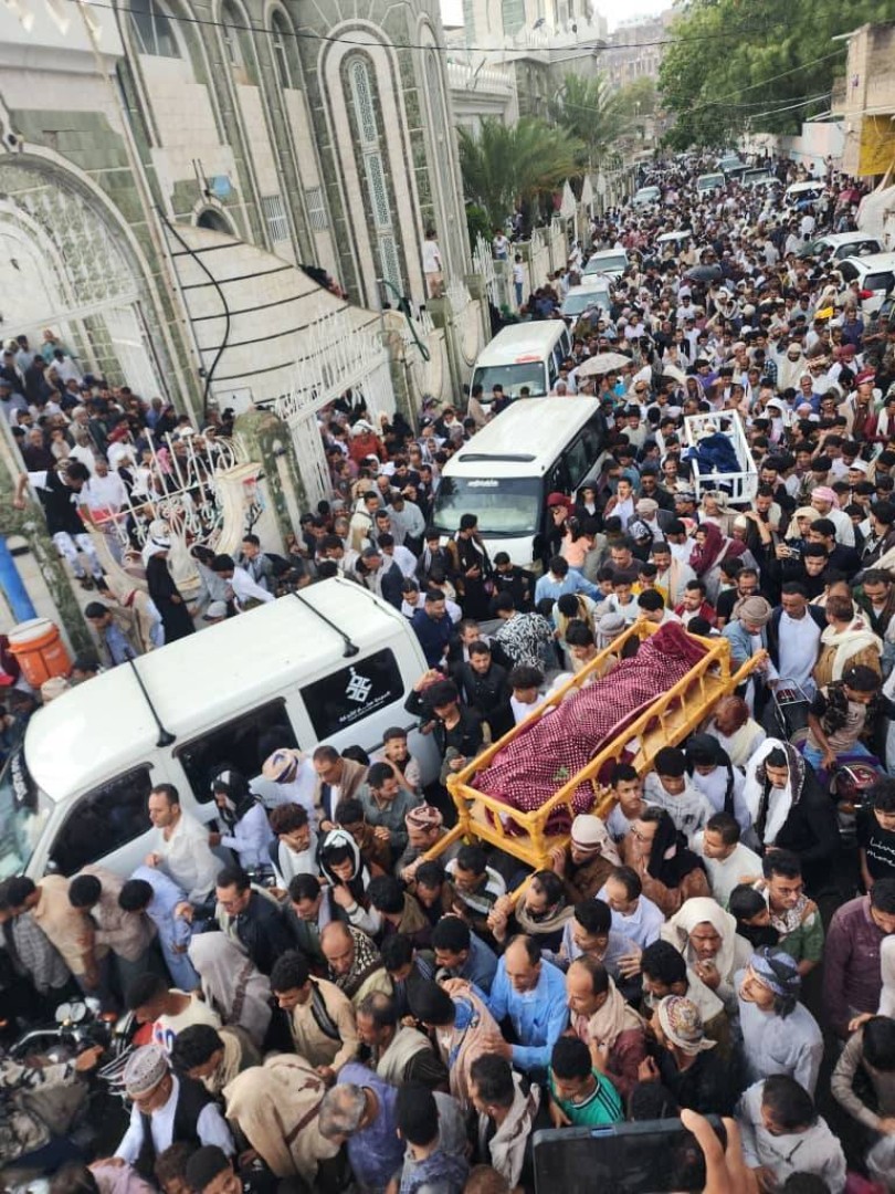 المئات يشيعون الطفل أيلول بعد صلاة الجمعة