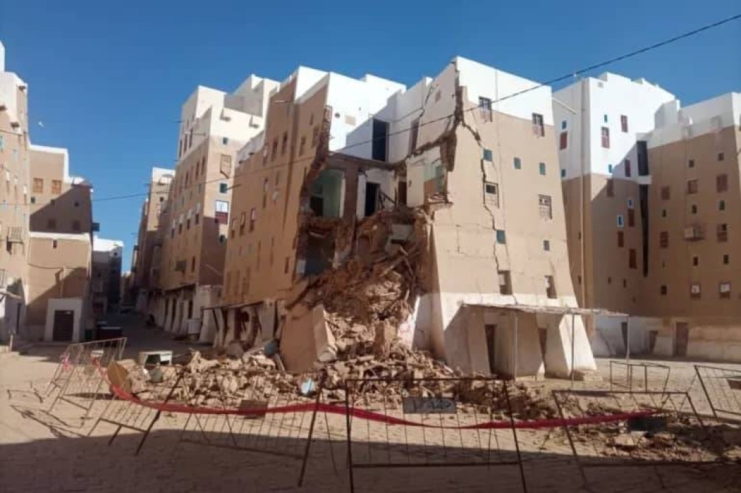 جزء من المباني المنهاره في شبام