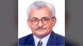 محطات مضيئة في حياة رمز ثقافي يواجه المرض بصمت (الحلقة الأولى)