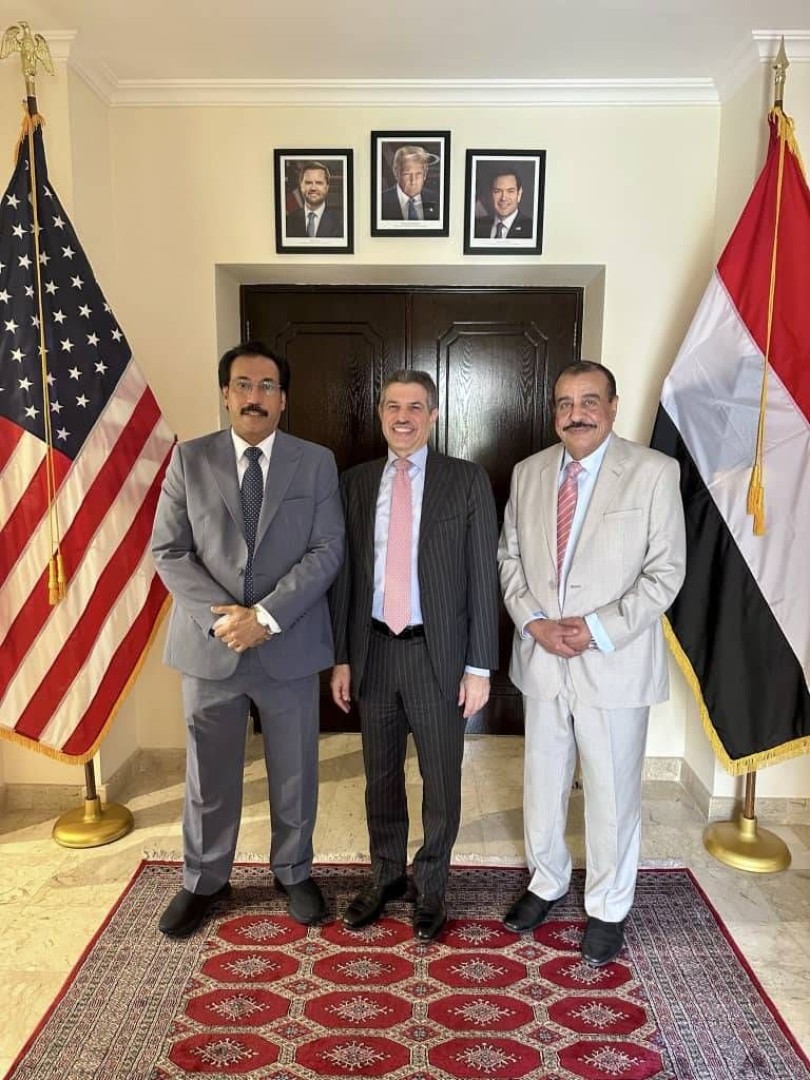السفير الأمريكي يتوسط البيض وبن بريك ـ منصات