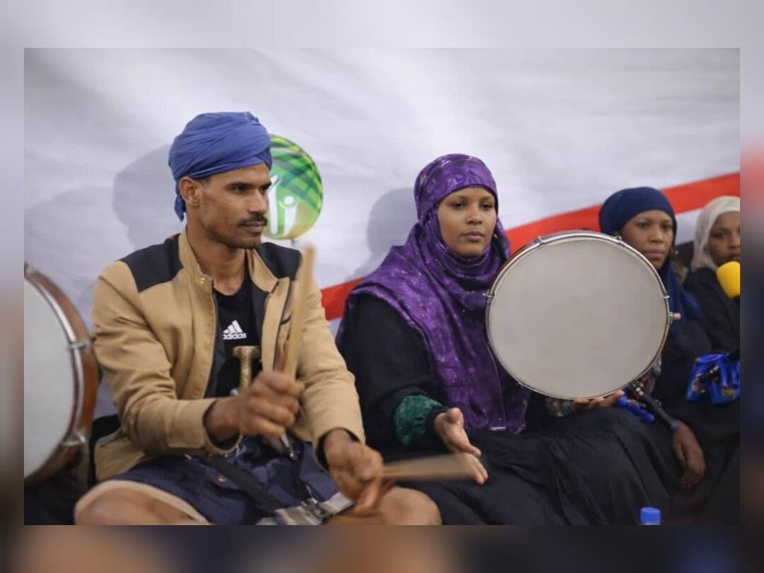 مهمشون يحيون أحد الأعراس ـ منصات